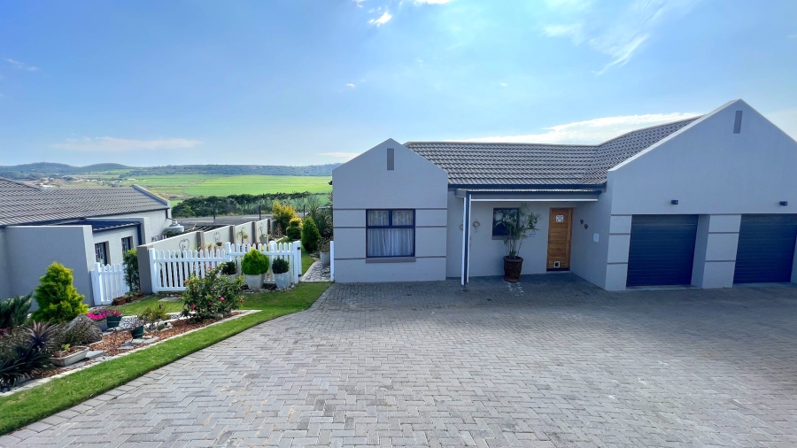 2 Bedroom Property for Sale in Reebok Western Cape